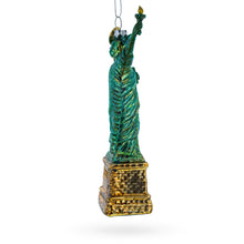 Load image into Gallery viewer, Statue of Liberty New York Glass Christmas Ornament