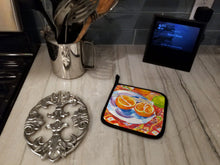 Load image into Gallery viewer, Florida Oranges Sliced for breakfast Pot Holders - Set of 2 Decorative Kitchen Helpers | Made in the USA 6035PTHD