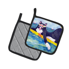 Load image into Gallery viewer, Black and white Cat Surfin Bird Pot Holders - Set of 2 Decorative Kitchen Helpers | Made in the USA 6051PTHD