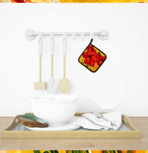 Load image into Gallery viewer, Amaryllis Pot Holders - Set of 2 Decorative Kitchen Helpers | Made in the USA 6067PTHD