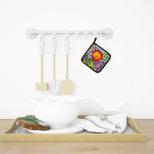 Load image into Gallery viewer, Sunflower Pot Holders - Set of 2 Decorative Kitchen Helpers | Made in the USA 6075PTHD
