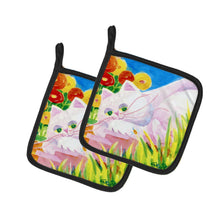 Load image into Gallery viewer, White Cat Pot Holders - Set of 2 Decorative Kitchen Helpers | Made in the USA 6102PTHD