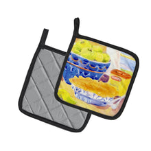 Load image into Gallery viewer, Green Apples for an apple pie Pot Holders - Set of 2 Decorative Kitchen Helpers | Made in the USA 6108PTHD