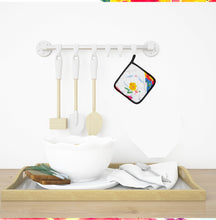 Load image into Gallery viewer, Big white Cat Pot Holders - Set of 2 Decorative Kitchen Helpers | Made in the USA 6114PTHD