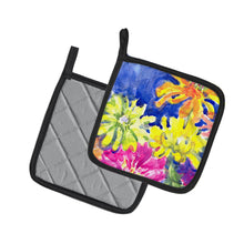 Load image into Gallery viewer, Flower Pot Holders - Set of 2 Decorative Kitchen Helpers | Made in the USA 6122PTHD