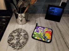 Load image into Gallery viewer, Flower Pot Holders - Set of 2 Decorative Kitchen Helpers | Made in the USA 6127PTHD