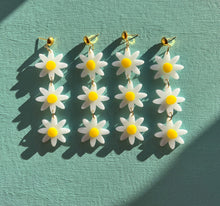 Load image into Gallery viewer, Daisy Dangle Earrings