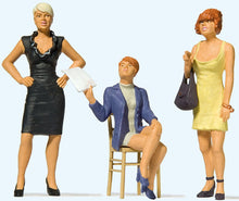 Load image into Gallery viewer, Preiser 44916 G Scale Three Ladies