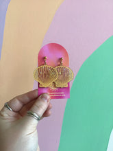 Load image into Gallery viewer, Mix N’ Match Summer Shell Earrings