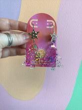 Load image into Gallery viewer, Snowflake Confetti Holiday Tree