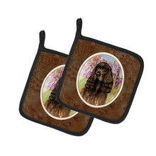 Load image into Gallery viewer, Field Spaniel Pot Holders - Set of 2 Decorative Kitchen Helpers | Made in the USA 7033PTHD