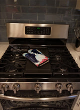 Load image into Gallery viewer, Papillon Black and White Oven Mitt 7040OVMT