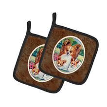 Load image into Gallery viewer, Papillon A Momma's Love Pot Holders - Set of 2 Decorative Kitchen Helpers | Made in the USA 7042PTHD