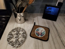 Load image into Gallery viewer, Chinese Crested Pot Holders - Set of 2 Decorative Kitchen Helpers | Made in the USA 7052PTHD