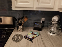 Load image into Gallery viewer, Cardigan Corgi Oven Mitt 7088OVMT