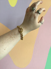 Load image into Gallery viewer, Dramatic Toggle Clasp Titanium Bracelet