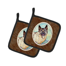 Load image into Gallery viewer, Norwegian Elkhound Pot Holders - Set of 2 Decorative Kitchen Helpers | Made in the USA 7231PTHD
