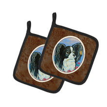 Load image into Gallery viewer, Black and White Papillon Pot Holders - Set of 2 Decorative Kitchen Helpers | Made in the USA 7247PTHD