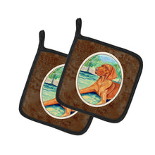 Load image into Gallery viewer, Vizsla Pot Holders - Set of 2 Decorative Kitchen Helpers | Made in the USA 7264PTHD
