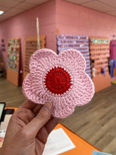 Load image into Gallery viewer, Crochet Daisy Coasters