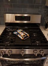 Load image into Gallery viewer, Go Team Corgi Pembroke Oven Mitt 7286OVMT