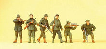 Load image into Gallery viewer, Preiser 10552 HO Scale Sports &amp; Recreation -- Hunters w/Rifles pkg(6)