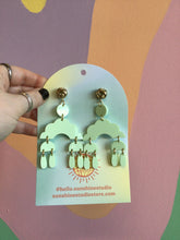 Load image into Gallery viewer, Good Day Earrings