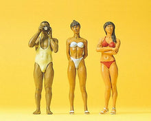 Load image into Gallery viewer, Preiser 45013 G Scale Photographer &amp; Swimmers