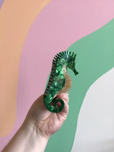 Load image into Gallery viewer, Seahorse Hair Claw