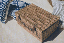 Load image into Gallery viewer, Belmont Picnic Basket