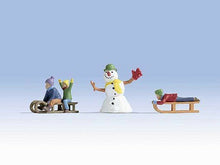 Load image into Gallery viewer, Noch 17921 O Scale Children Playing in the Snow -- 3 Children, 2 Sleds, Snowman