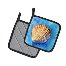 Load image into Gallery viewer, Shells Pot Holders - Set of 2 Decorative Kitchen Helpers | Made in the USA 8009PTHD