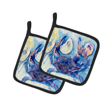 Load image into Gallery viewer, Crab  Pot Holders - Set of 2 Decorative Kitchen Helpers | Made in the USA 8042PTHD
