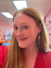 Load image into Gallery viewer, Beaded Taco Earrings