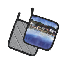Load image into Gallery viewer, The Pass Pot Holders - Set of 2 Decorative Kitchen Helpers | Made in the USA 8120LPTHD