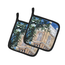 Load image into Gallery viewer, Clock Tower Pot Holders - Set of 2 Decorative Kitchen Helpers | Made in the USA 8122PTHD