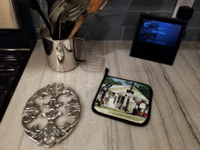 Load image into Gallery viewer, Garcia's Grocery Pot Holders - Set of 2 Decorative Kitchen Helpers | Made in the USA 8130PTHD