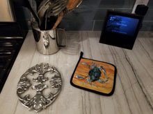 Load image into Gallery viewer, Crab Pot Holders - Set of 2 Decorative Kitchen Helpers | Made in the USA 8143PTHD