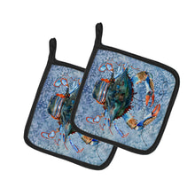 Load image into Gallery viewer, Crab Pot Holders - Set of 2 Decorative Kitchen Helpers | Made in the USA 8149PTHD