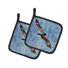 Load image into Gallery viewer, Pelican Pot Holders - Set of 2 Decorative Kitchen Helpers | Made in the USA 8150PTHD