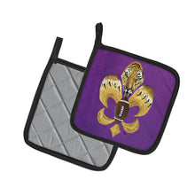 Load image into Gallery viewer, Tiger Football Fleur de lis  Pot Holders - Set of 2 Decorative Kitchen Helpers | Made in the USA 8205-2PTHD