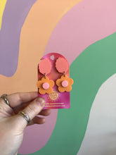 Load image into Gallery viewer, Daisy Clip-On Earrings