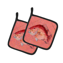 Load image into Gallery viewer, Strawberry Snapper Pot Holders - Set of 2 Decorative Kitchen Helpers | Made in the USA 8351PTHD