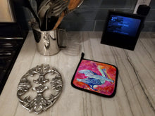 Load image into Gallery viewer, Pelican Pot Holders - Set of 2 Decorative Kitchen Helpers | Made in the USA 8360PTHD