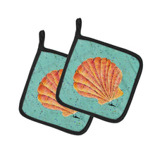 Load image into Gallery viewer, Shells Pot Holders - Set of 2 Decorative Kitchen Helpers | Made in the USA 8523PTHD