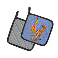 Load image into Gallery viewer, Seahorses on Blue Pot Holders - Set of 2 Decorative Kitchen Helpers | Made in the USA 8526PTHD
