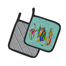 Load image into Gallery viewer, Tropical Fish Pot Holders - Set of 2 Decorative Kitchen Helpers | Made in the USA 8530PTHD