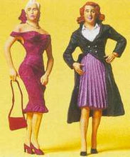 Load image into Gallery viewer, Preiser 45110 G Scale Pedestrians -- Female Passers-By