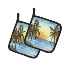 Load image into Gallery viewer, Palm Tree Pot Holders - Set of 2 Decorative Kitchen Helpers | Made in the USA 8551PTHD