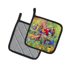 Load image into Gallery viewer, Parrots Galore Pot Holders - Set of 2 Decorative Kitchen Helpers | Made in the USA 8600-2PTHD